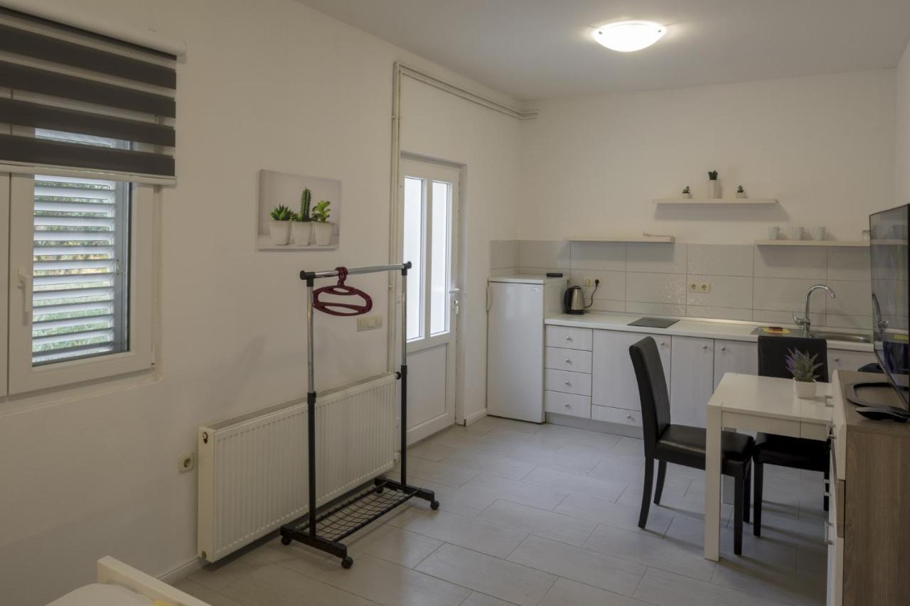 Apartments With A Parking Space Zuljana, Peljesac - 4573 Esterno foto